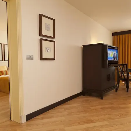 Hotel Queen's Park Turkiz