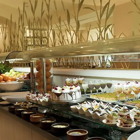 Queen's Park Turkiz Hotel Kemer