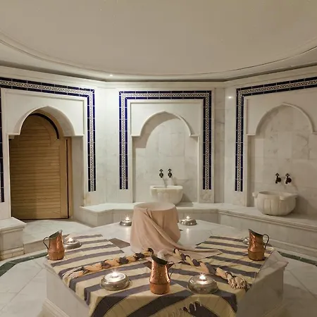 Queen's Park Turkiz Hotel
