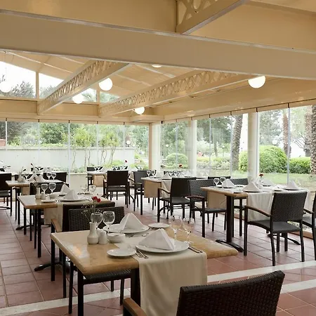 Queen's Park Turkiz 5*
