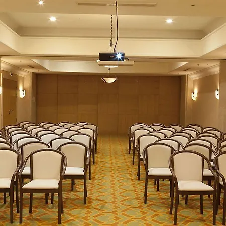 Queen's Park Turkiz מלון 5*